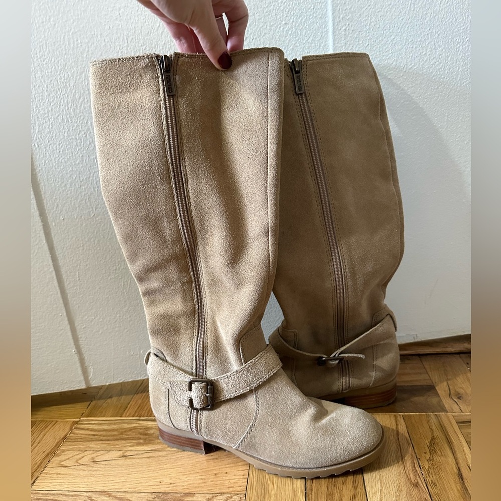 Kenneth Cole Tan Suede Boots